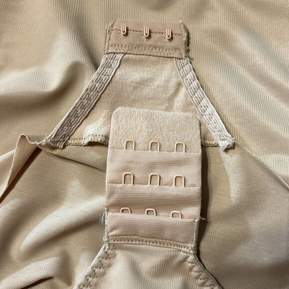 Assets by Spanx Size XL low-back panty bodysuit nude color - Picture 9 of 10